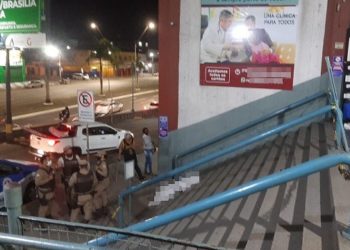 Homem é morto nas escadarias do Terminal Rodoviário de Feira de Santana