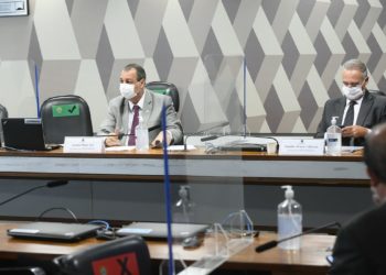 Relator da CPI da Pandemia divulga lista de investigados