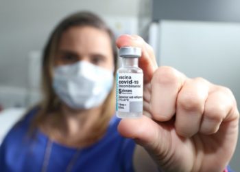 Bahia recebe 491.250 doses de imunizantes contra Covid-19 para segunda aplicação
