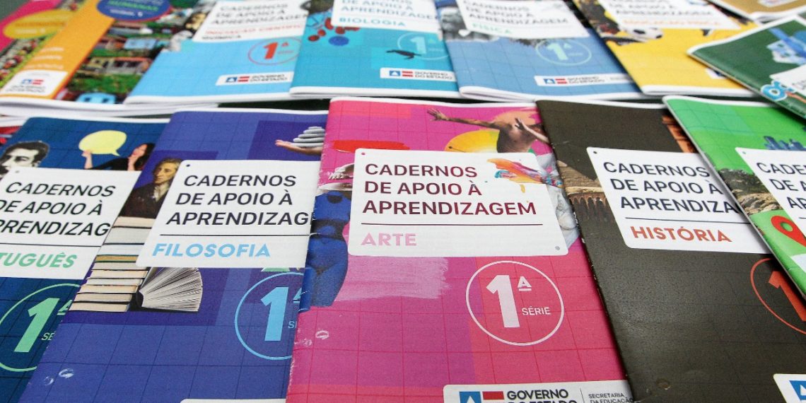 Cadernos de Apoio à Aprendizagem auxiliam professores e estudantes da Educação para Jovens e Adultos (EJA)