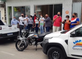 Bahia Produtiva faz entrega quatro veículos e Cadastro Florestal de Imóveis para agricultores de Santaluz