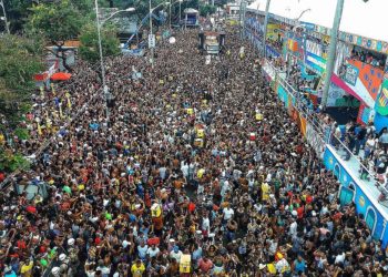 Mirando Réveillon e Carnaval, prefeitura avalia fazer evento teste em julho