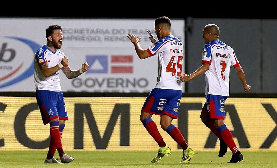 Bahia vence Athletico em Pituaçu e entra no G4 do Brasileirão