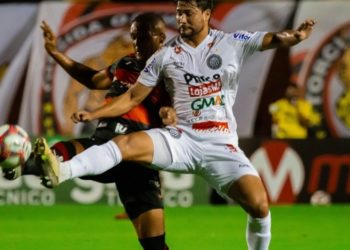 No Barradão, Vitória e Operário-PR fazem jogo equilibrado e não saem do zero