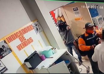 Bandidos rendem funcionários e assaltam loja da rede GBarbosa em Santaluz