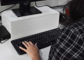 Congresso derruba veto e mantém R$ 3,5 bi para internet de alunos da rede pública