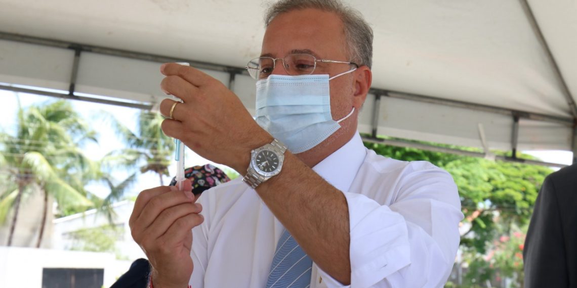 Trabalhadores da Educação de todas as idades serão vacinados contra a Covid-19