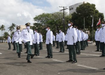 Durante formatura da 1ª turma de tenentes auxiliares, Rui Costa anuncia R$ 27,6 milhões em equipamentos esportivos para a PM