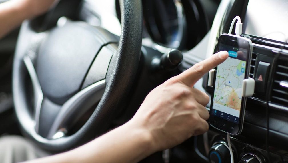 Alta do combustíveis faz motoristas de app escolherem corridas