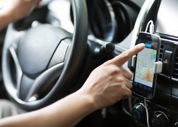 Alta do combustíveis faz motoristas de app escolherem corridas