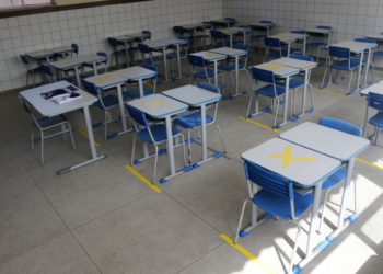 Colégios estaduais seguirão protocolos com foco na segurança da comunidade escolar