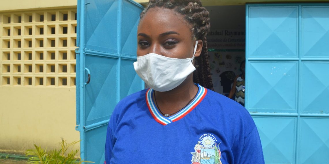 Escolas recebem dois milhões de máscaras para distribuição aos estudantes no ensino híbrido