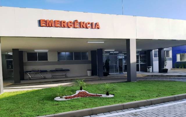 Homem esfaqueado em festa de aniversário morre no Hospital Clériston Andrade