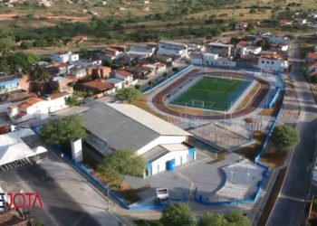 Esportistas reclamam a falta de local para treinar, tendo um complexo poliesportivo 6 meses fechado após inaugurado