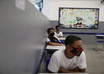 Com pandemia, 44% das crianças e adolescentes se sentiram mais tristes