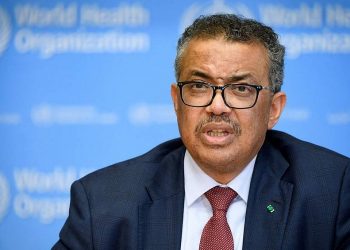 OMS volta a pedir que países evitem dose de reforço de vacinas contra covid