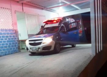 Homem morre quando trabalhava no descarregamento de placas de mármore