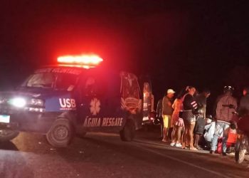 Jovem fica ferido ao colidir moto em cavalo na BA 411