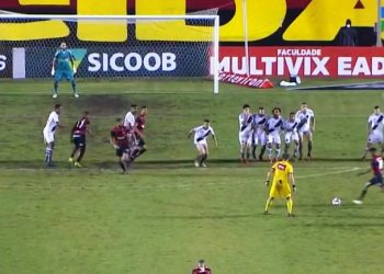 Série B – Em noite de muita chuva, Vitoria perde para o Vasco no Barradão