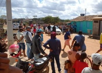 Mãe de ciganos mortos faz apelo para filho foragido: veja o que ela disse