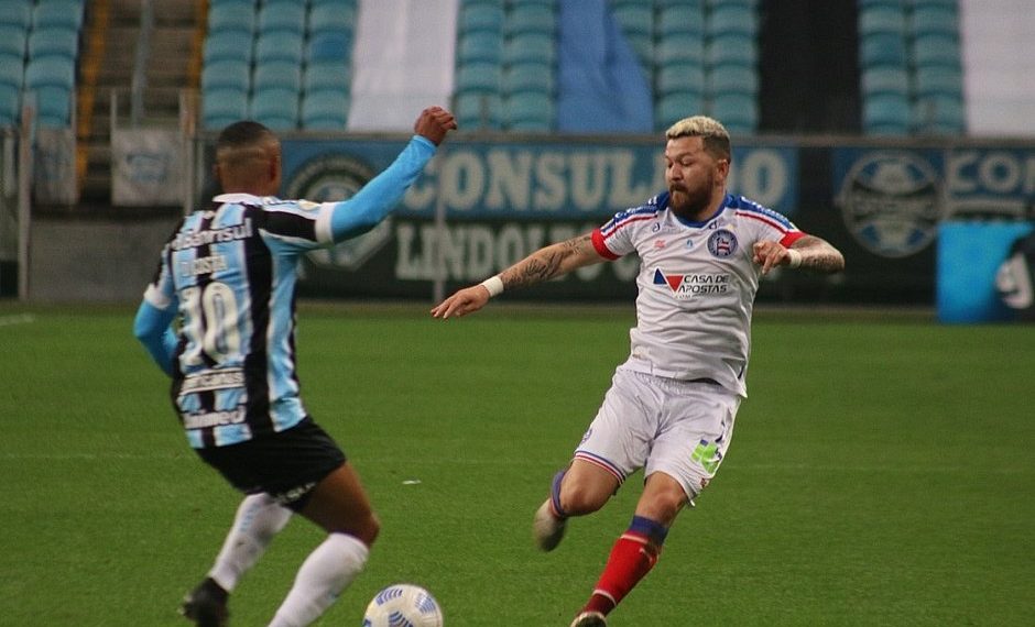 Com novo técnico na arquibancada, Bahia perde para o Grêmio e fica mais próximo do Z4