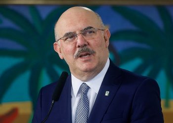 Ministro da Educação diz que não adianta ter diploma ‘porque não tem emprego’