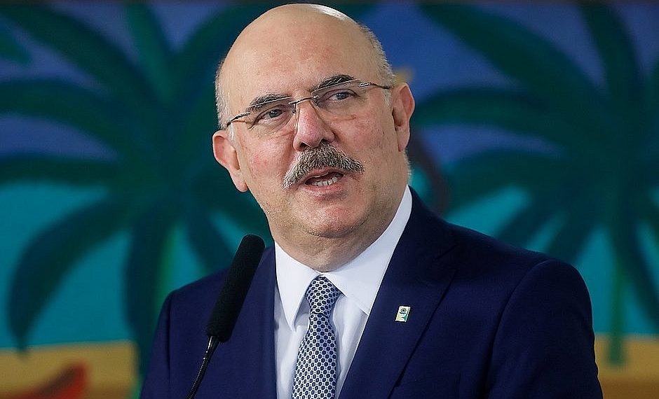 Ministro da Educação diz que não adianta ter diploma ‘porque não tem emprego’