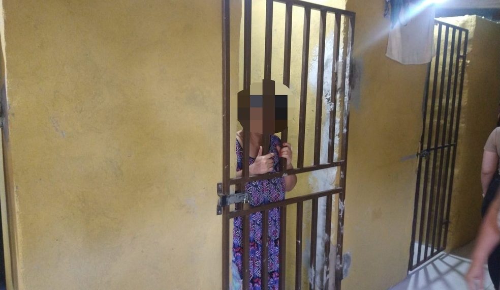 CE – Diretor de clínica que mantinha 33 mulheres em celas é preso por maus-tratos e abuso sexual