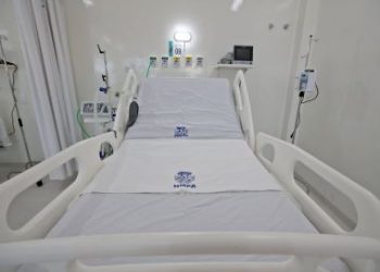 Infectados com variante Delta do coronavírus têm dobro de risco de hospitalização