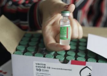 Imunizados com Pfizer e AstraZeneca têm menos risco de infecção pela variante Delta