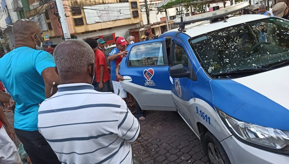 Homem de 34 anos é morto a tiros durante discussão em Salvador e suspeito é idoso de 98