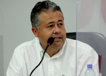 “Ou tem o impeachment de Bolsonaro ou tem o golpe e o povo vai ter que escolher”, defende Alex da Piatã