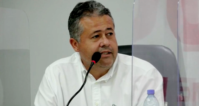 “Ou tem o impeachment de Bolsonaro ou tem o golpe e o povo vai ter que escolher”, defende Alex da Piatã