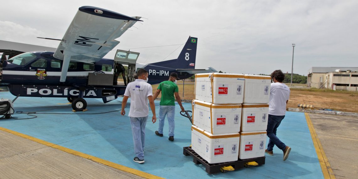 Logística de distribuição do Estado garante vacina nas nove macrorregiões da Bahia