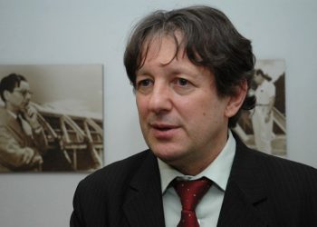 Morre vítima de acidente de carro Adeum Sauer, ex-secretário estadual de Educação