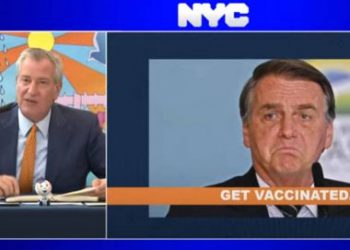 Se não quer se vacinar, não incomode vindo a Nova York, diz prefeito a Bolsonaro