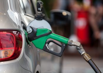 Preço médio da gasolina sobe pela 8ª semana seguida nos postos, mostra ANP
