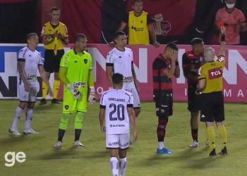 Serie B – Vitória e Botafogo terminam com 10 em campo e empatam sem gols no Barradão