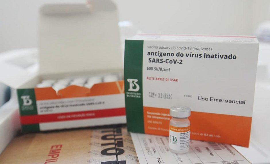 Mais de 4 mil baianos tomaram doses dos lotes de vacina que serão recolhidas