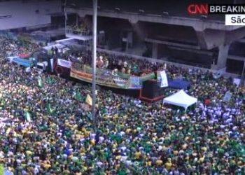 Ato bolsonarista em SP atrai 6% do público esperado por organizadores