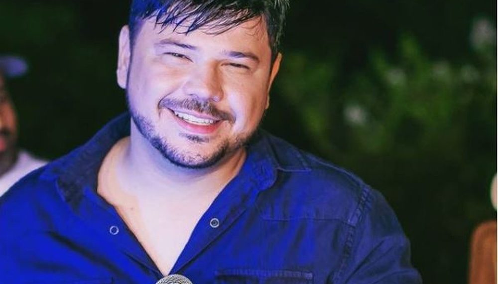 MG – Cantor sertanejo é encontrado morto dentro de carro alugado, em Belo Horizonte