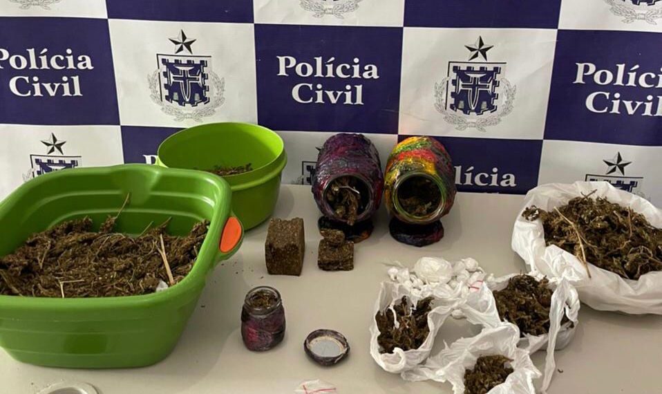 Polícia Civil apreende drogas e prende 5 traficantes durante Operação