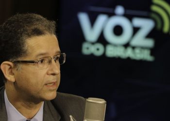 Quem reduzir consumo de energia terá bônus na conta, diz secretário