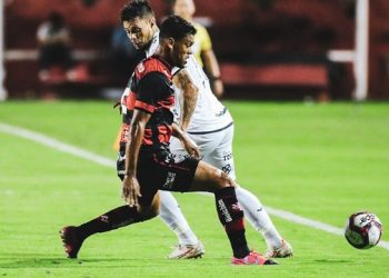 Vitória perde chance de deixar o Z4 ao perder de virada para o Remo no Barradão