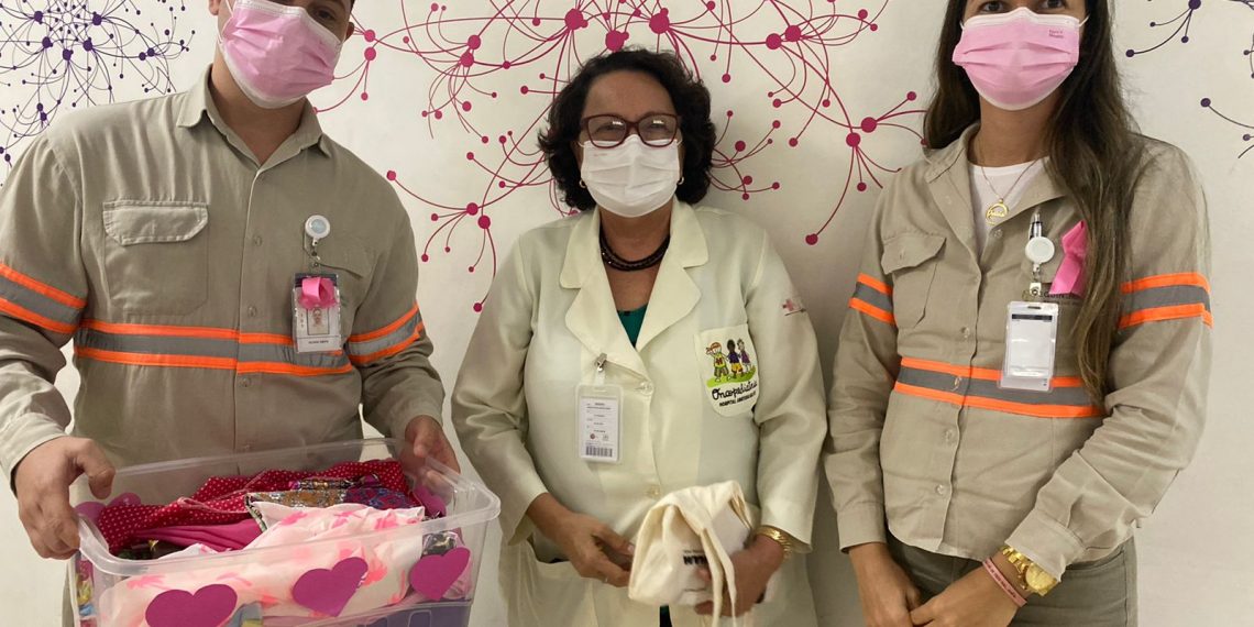 Santa Luz Desenvolvimento Mineral doa 200 lenços a pacientes com câncer do Hospital Aristides Maltez