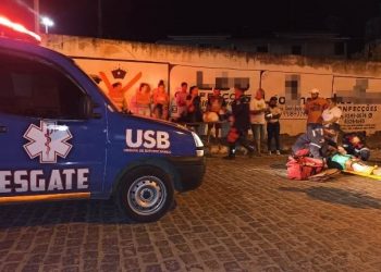 Condutora de moto atropela mulher e neta no centro de Coité