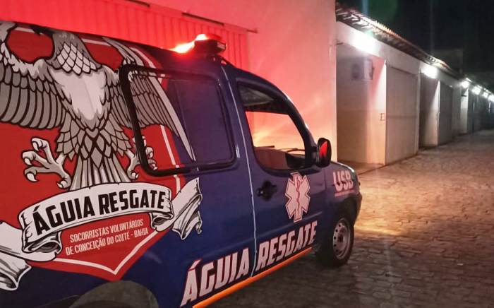 Águia Resgate é chamado para socorrer mulher que sofreu acidente em banheira de motel
