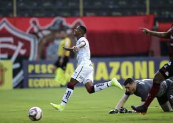 Série B – Vitória goleia o Brasil de Pelotas no Barradão e ganha novo ânimo na luta contra o rebaixamento