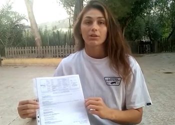 Goleira vai ao médico e é diagnosticada com ‘doença homossexual’