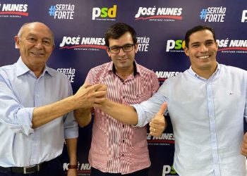 Coité – Vereador Dr. Fagner comemora conquista de trator para agricultura familiar no valor de R$ 200 mil